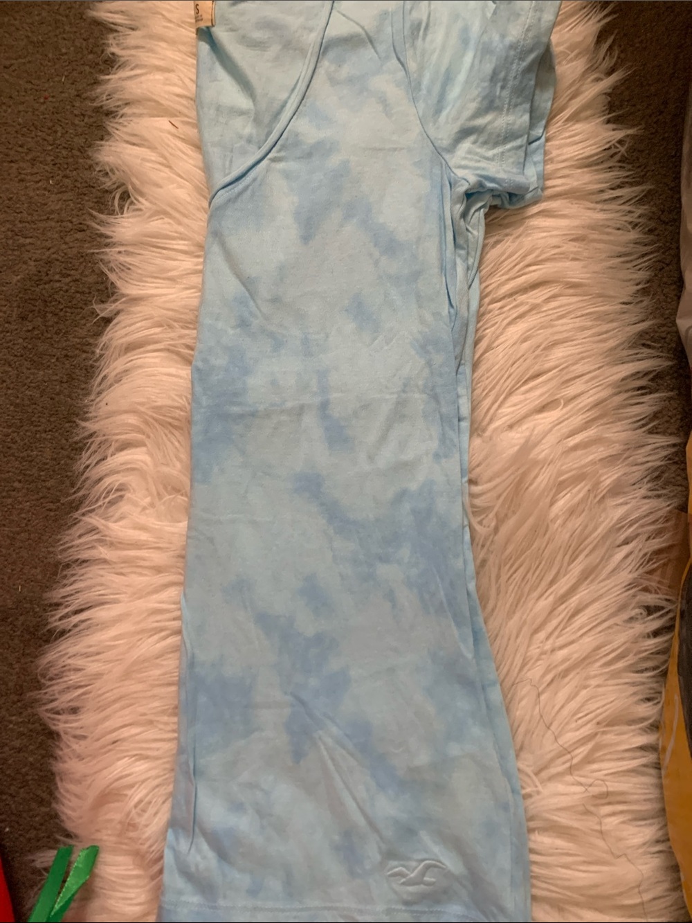 Hollister Women's Pale Blue Tie-Dye V-Neck Short Sleeve Tee